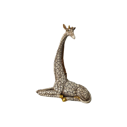 HANDCRAFTED GIRAFFE SCULPTURE